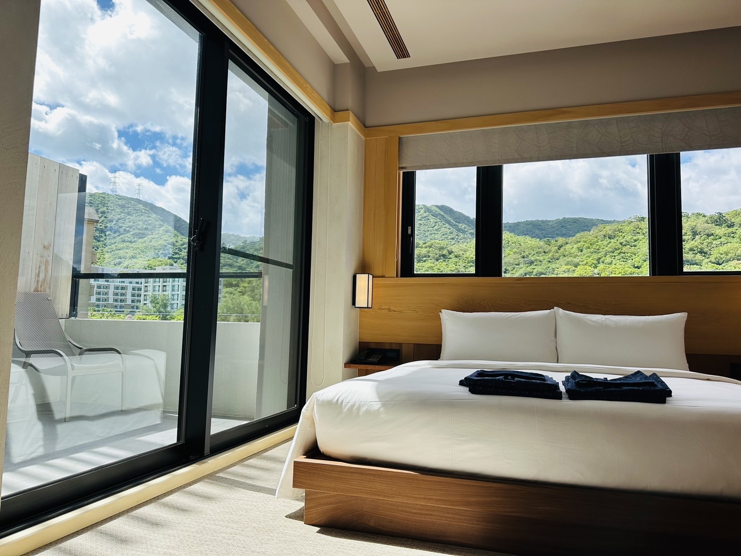 ALL_room_25I26_RfUaFiySlo ALL_room_25I26_RfUaFiySlo